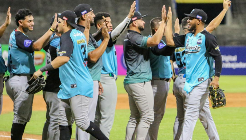 BRAVOS DIO CÁTEDRA EN LA UCV