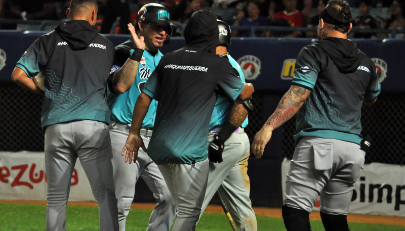 BRAVOS REMONTÓ Y SE IMPUSO CON CONTUNDENCIA EN MARACAIBO