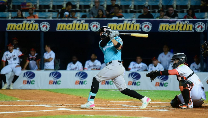 BRAVOS TROPEZÓ EN MARACAIBO