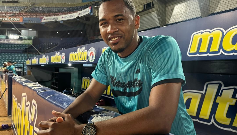 DOMINICANO MICHELL MILIANO REFUERZA RELEVO MARGARITEÑO