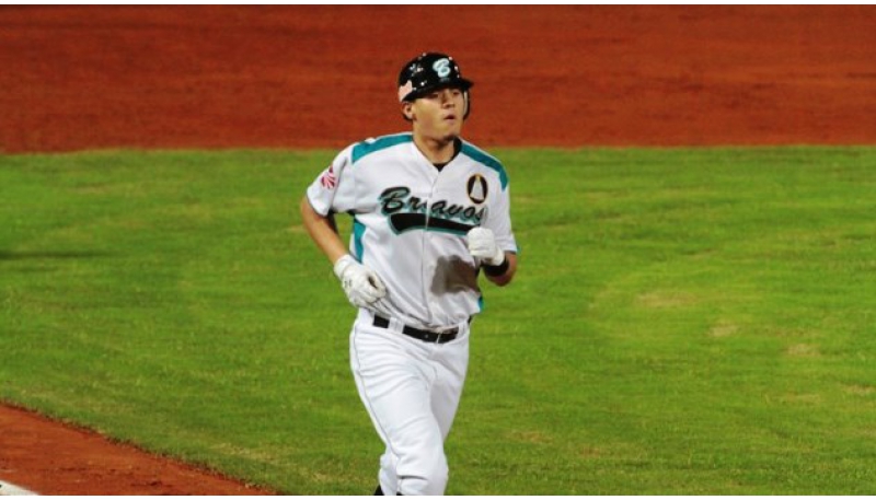 Wilmer despachó cuatro imparables